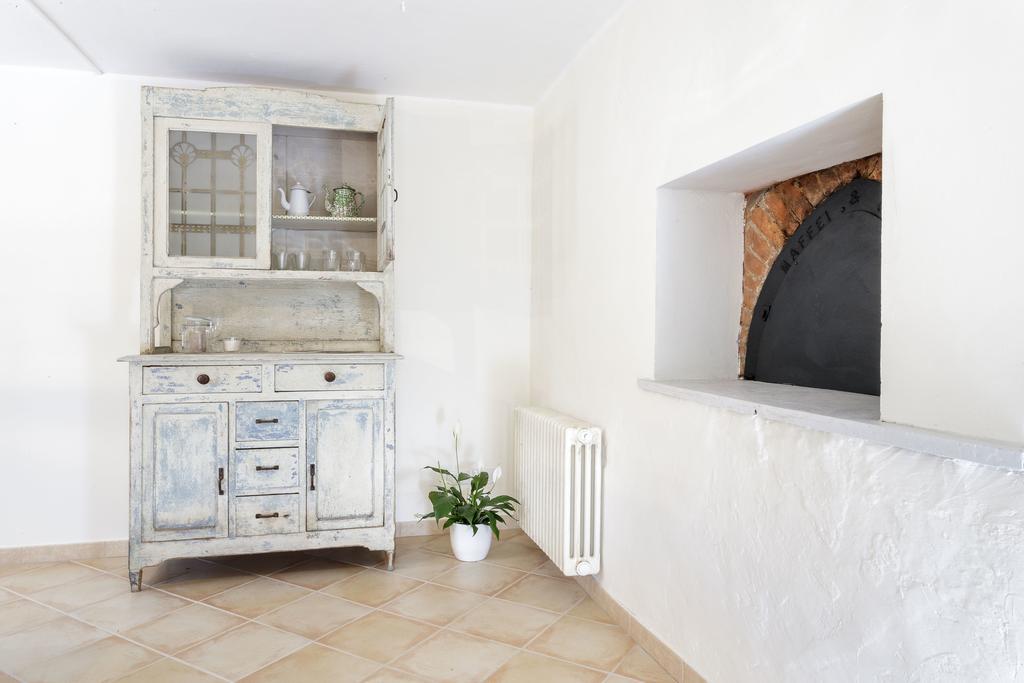 Roppolo Rose Suite Apartments מראה חיצוני תמונה